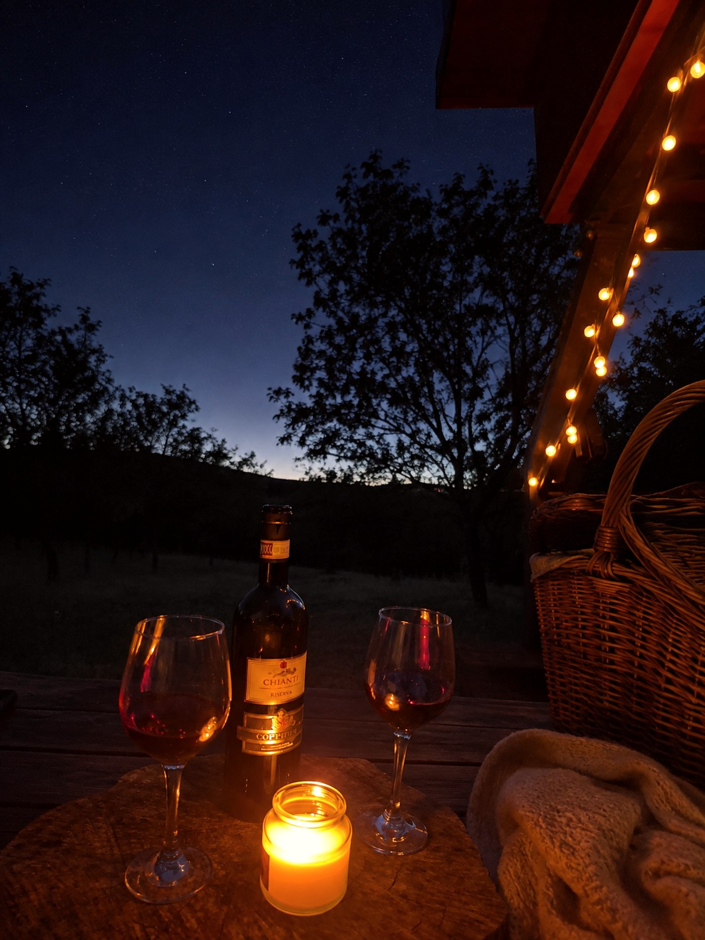 Oheň a hvězdy — Glamping Slívka